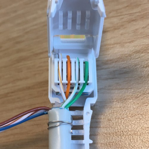 pares de cables en el conector
